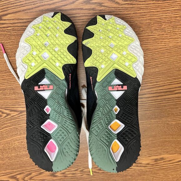 Nike Lebron XVIII Tune Squad - Bugs Bunny Vs Martian-Grey/Black-Space Jam Size 8 - Picture 12 of 12